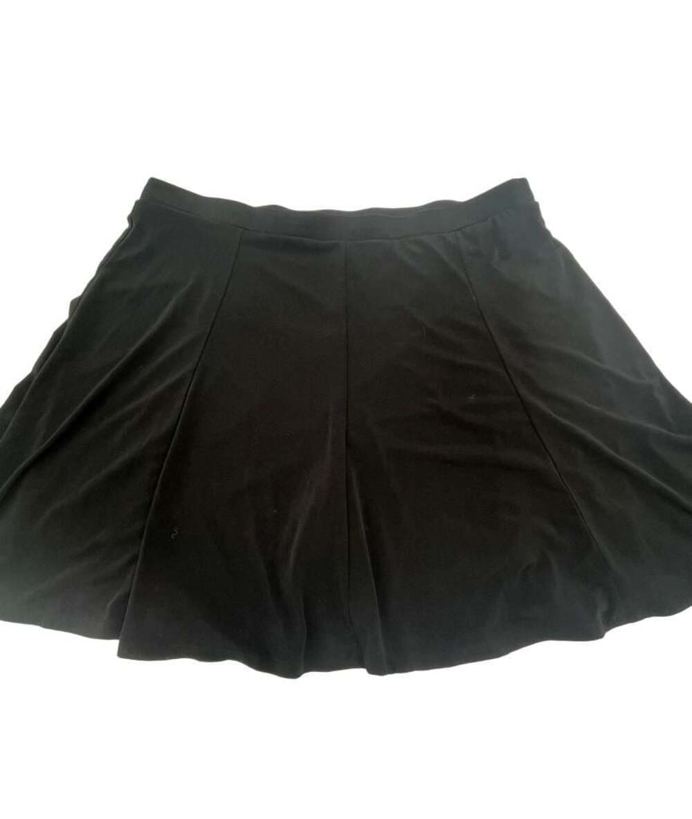 Susan Graver Black Skort with Built-in Shorts stretch flowy size large